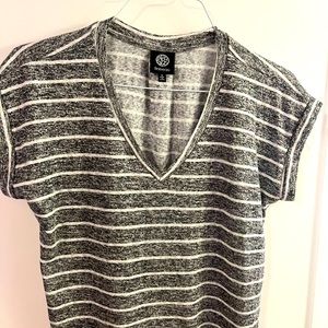 Bobeau gray and white striped tee
